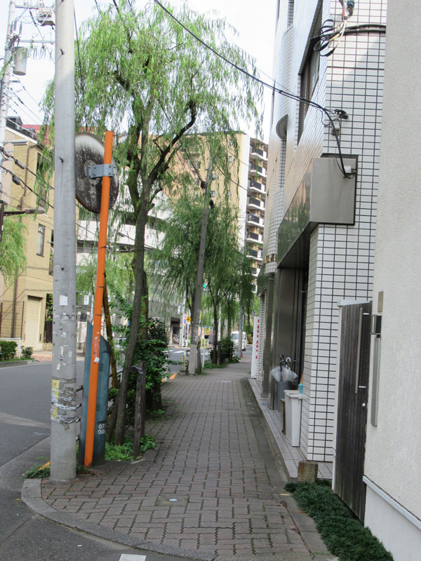 スタジオよもだ → 御行の松不動尊