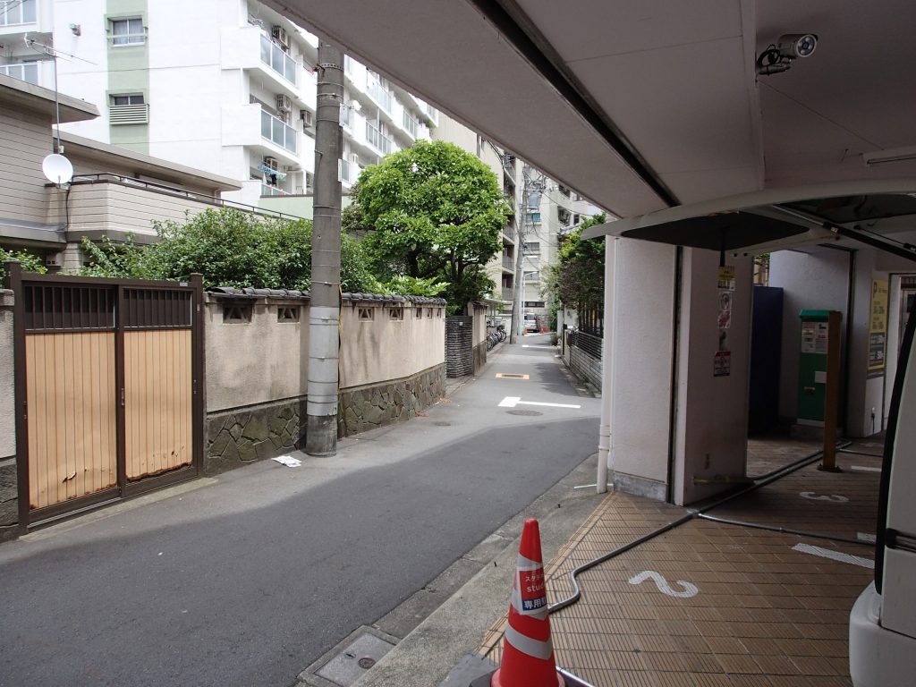 スタジオよもだ → 三好弥 下谷